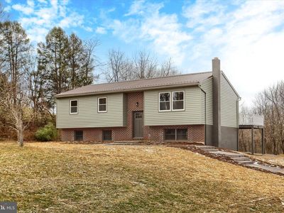 606 S Crawford Rd, Hummelstown, PA, 17036