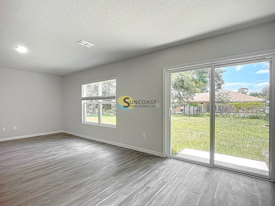 Modern 2-Bedroom Duplex in Palm Coast! — Photo 3
