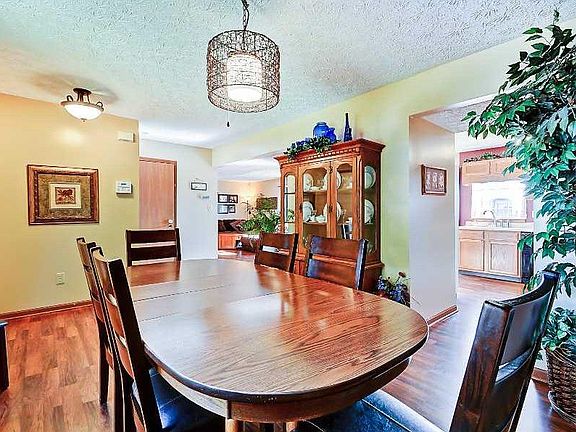 4th image of 7325 Glenwick Blvd
