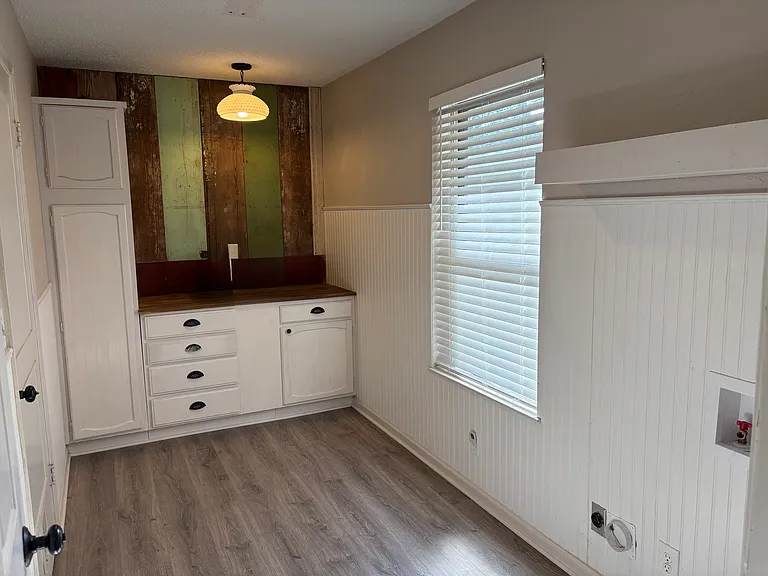 520 Crestwood Dr — Photo 12