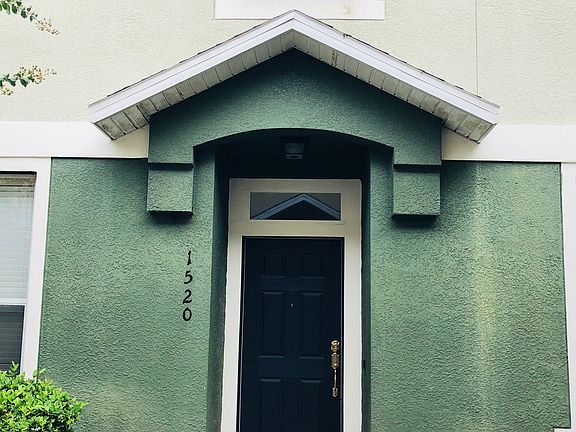 3rd image of 1520 San Jacinto Cir