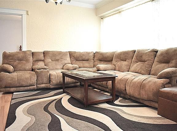 3rd image of 5517 S Kingshighway Blvd