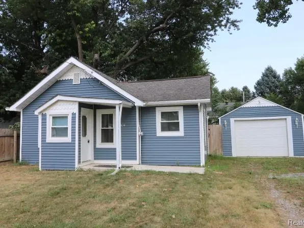 4142 Coggins Ave, Flint, MI 48506