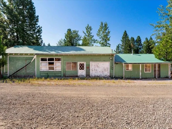 521 Old Stage Ct, Mount Shasta, CA 96067