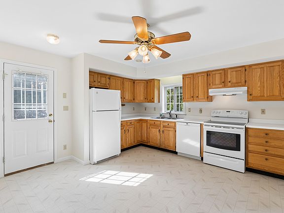 4th image of 29 Riverside Ridge