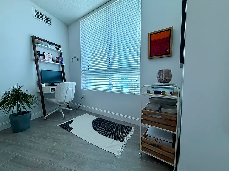 1900 N Bayshore Dr #2019 — Photo 9