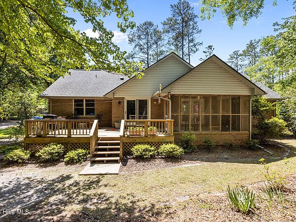4th image of 1015 Laurel Valley Drive