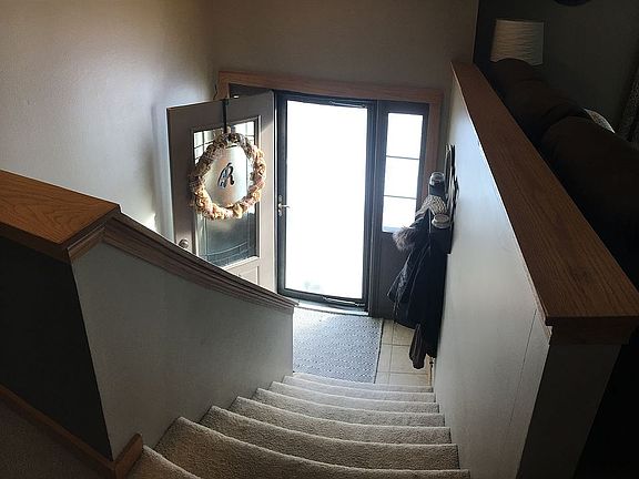 3rd image of 3 Timberlane Dr
