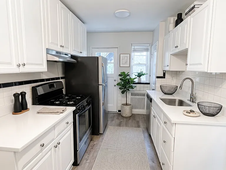 8150 Whitburn Dr #1W — Photo 3