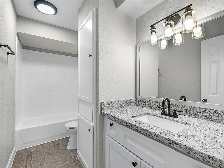 The Citadel at Med Center Houston Apartments — Photo 14