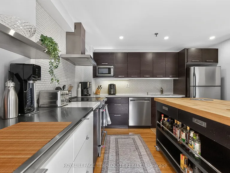 75 Markham St #1 — Photo 13