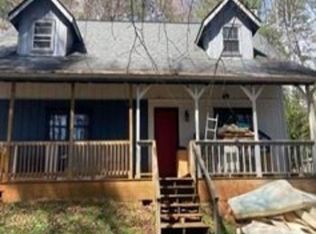446 Silver Fox Trl, Cleveland, GA 30528