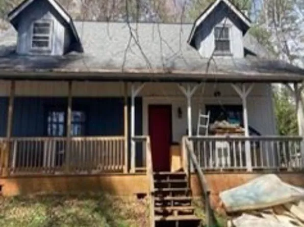 446 Silver Fox Trl, Cleveland, GA 30528