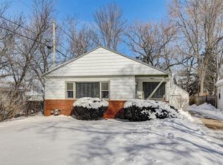 1012 W Glendale Ave, Glendale, WI 53209