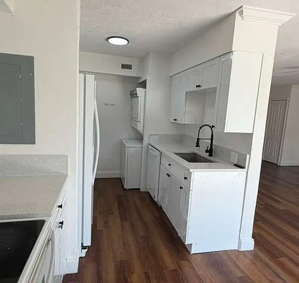 7425 Daniel Webster Dr #B11 — Photo 5
