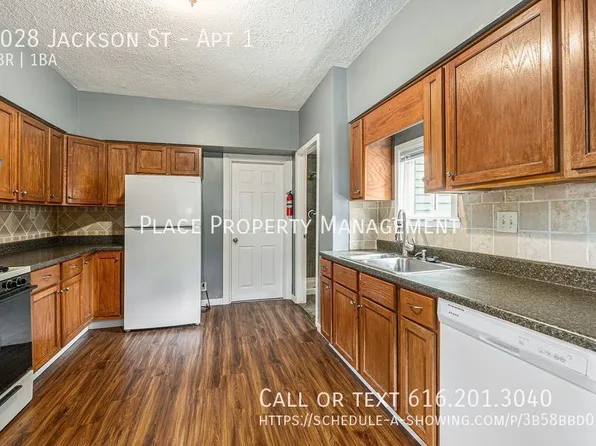 1028 Jackson St APT 1, Kalamazoo, MI 49001