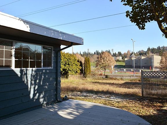 3rd image of 4324 123rd Ave SE #0