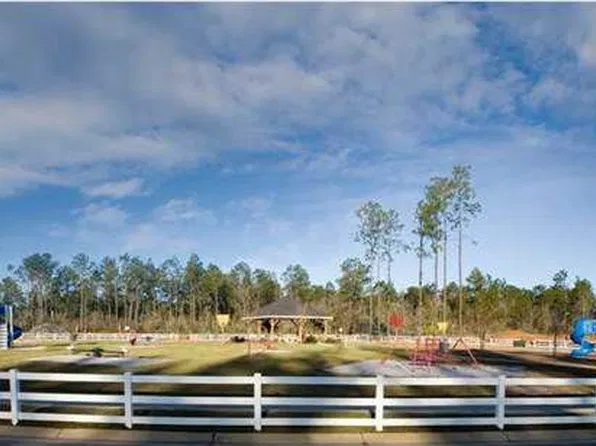 2308 Badger Cir, Cantonment, FL 32533