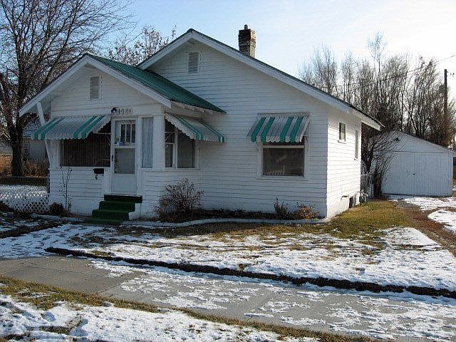 1st image of 1460 Willow Ave