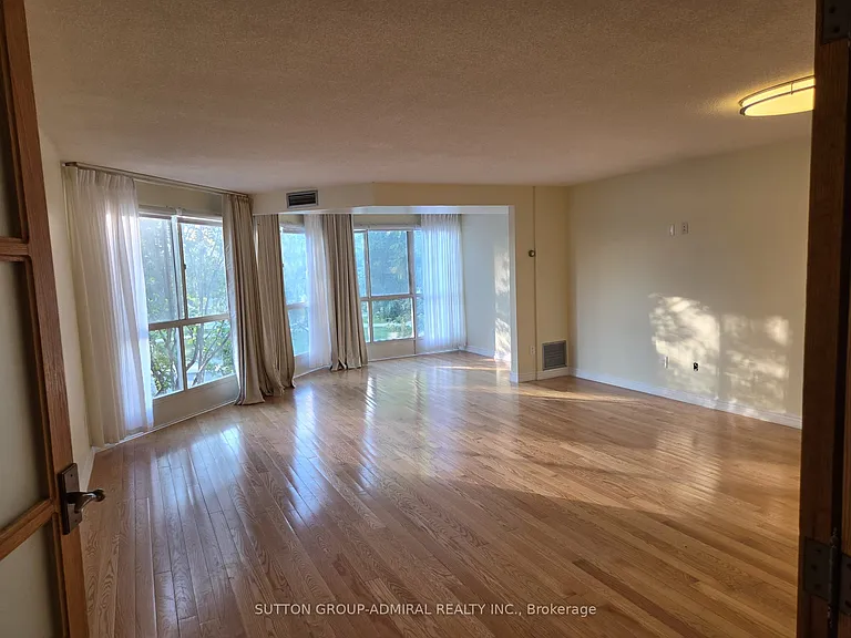 5 Weldrick Rd W #208 — Photo 7