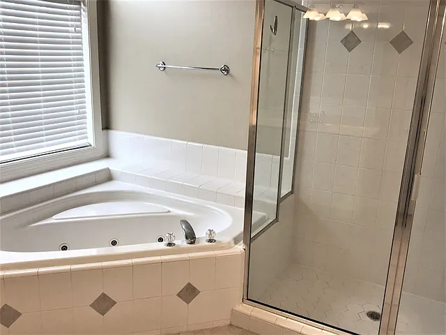 4030 Belle Meade Cir — Photo 8