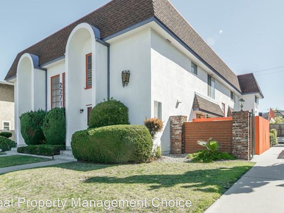 1st image of 22714 Maple Ave #4