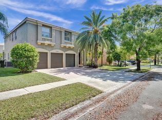 15863 SW 52nd St, Miramar, FL 33027