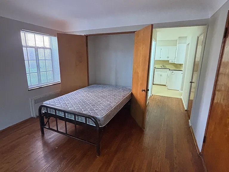 2265 Sherwood Ave #1 — Photo 1