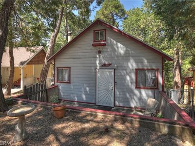 23376 Knapps Cutoff, Crestline, CA, 92325