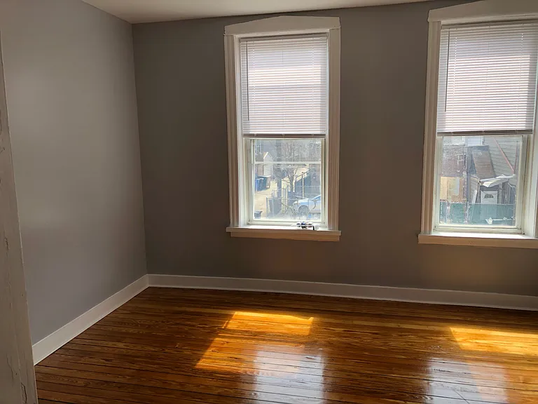 1714 W 46th St #2E — Photo 8