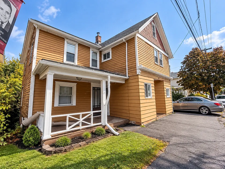 219 Main St #1