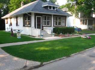 142 E Sunnyside Ave, Libertyville, IL
