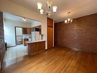 Rented by Century 21 Premier 