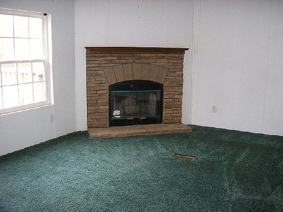 2nd image of 226 Heather Ln