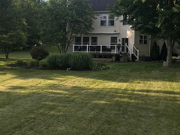 4th image of 447 W Maple St