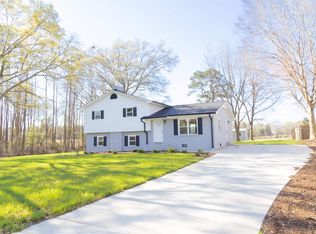 304 Scenic View Rd, Chesnee, SC 29323