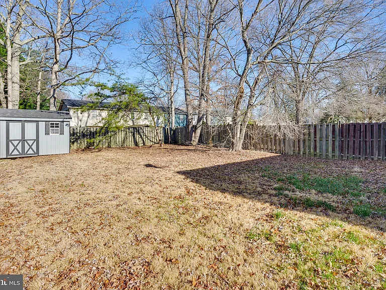 1015 Copperfield Ct — Photo 31