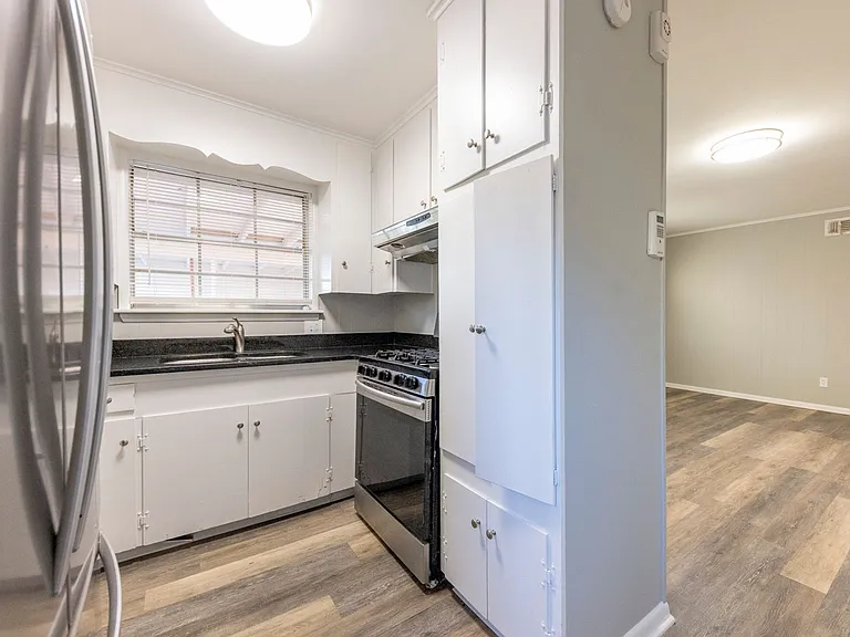 7207 L St #72207 — Photo 16