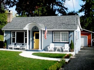 11736 8th Ave NE, Seattle, WA 98125