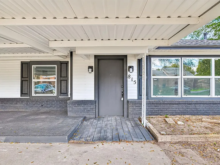 815 Brooks Ave — Photo 5