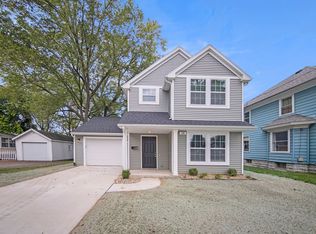 930 Maple Ave, Jackson, MI 49203