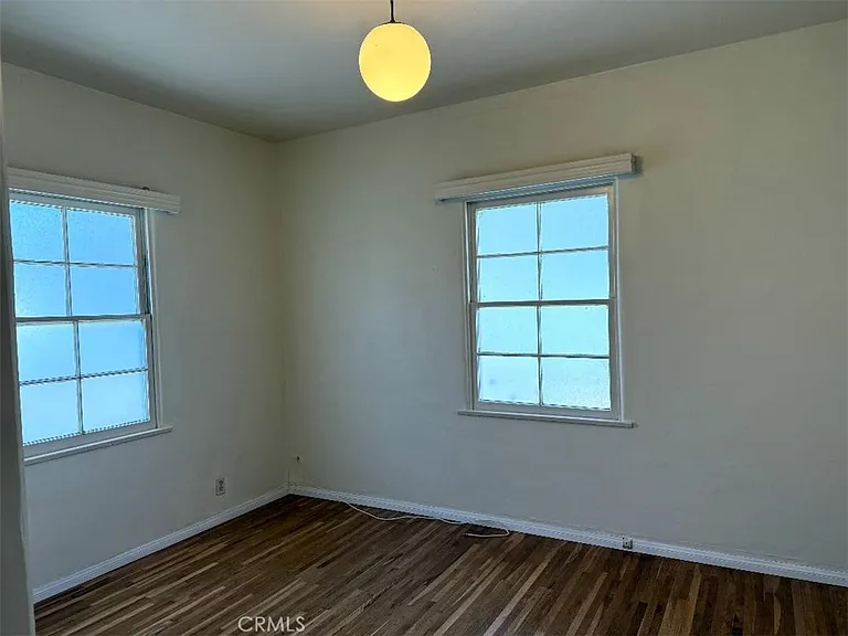 7429 Hesperia Ave — Photo 12