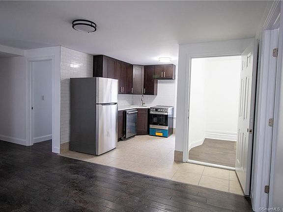 3rd image of 26 Brewer St #1