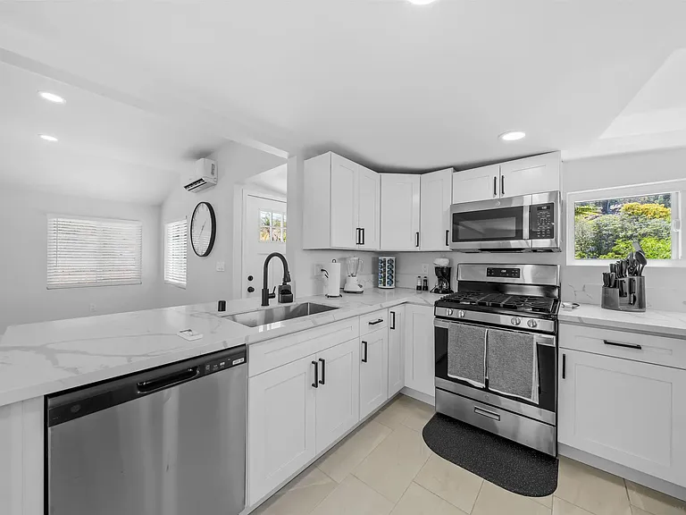 1730 Vista Del Valle Blvd #2 — Photo 28