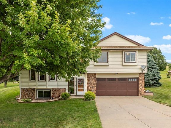 2nd image of 22972 Daboll Cir