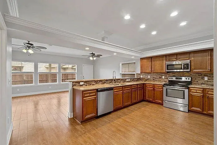 116 Jonquil Ave NW — Photo 3