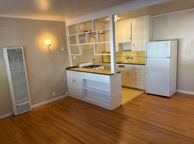 Powell Place, One Bedroom