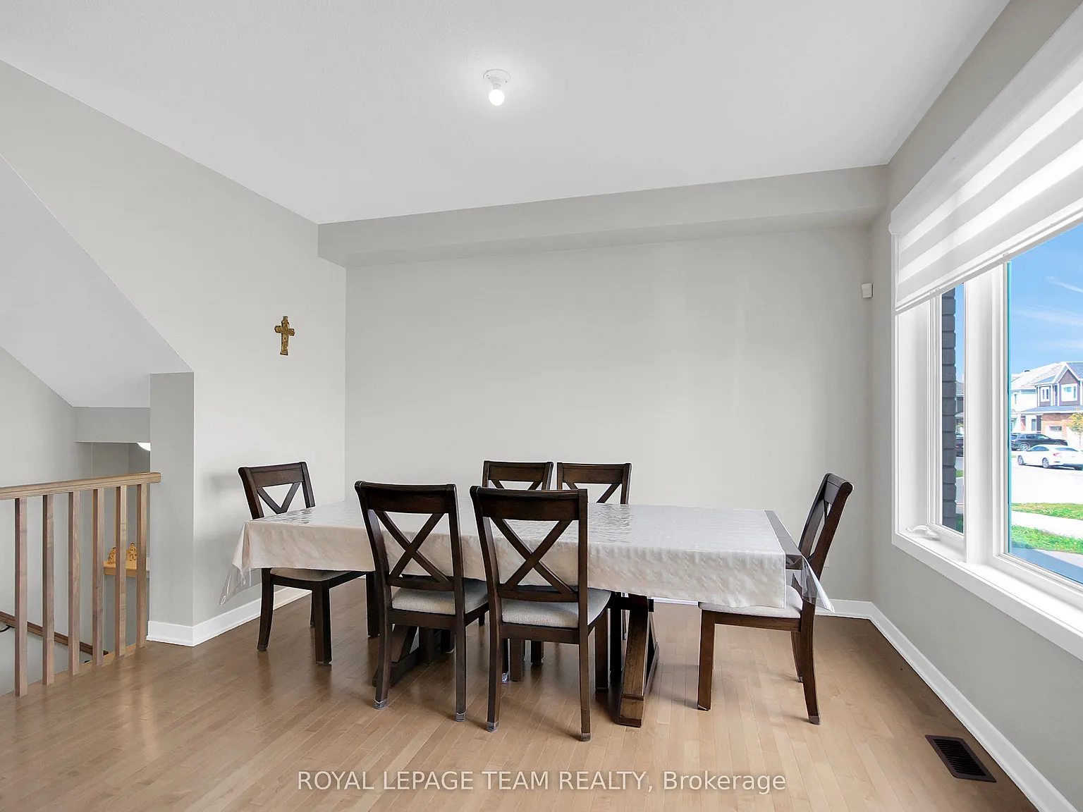 4 bed, $3,960 — Photo 4