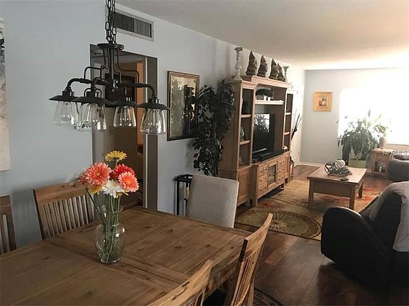 5th image of 955 51st St N APT 201