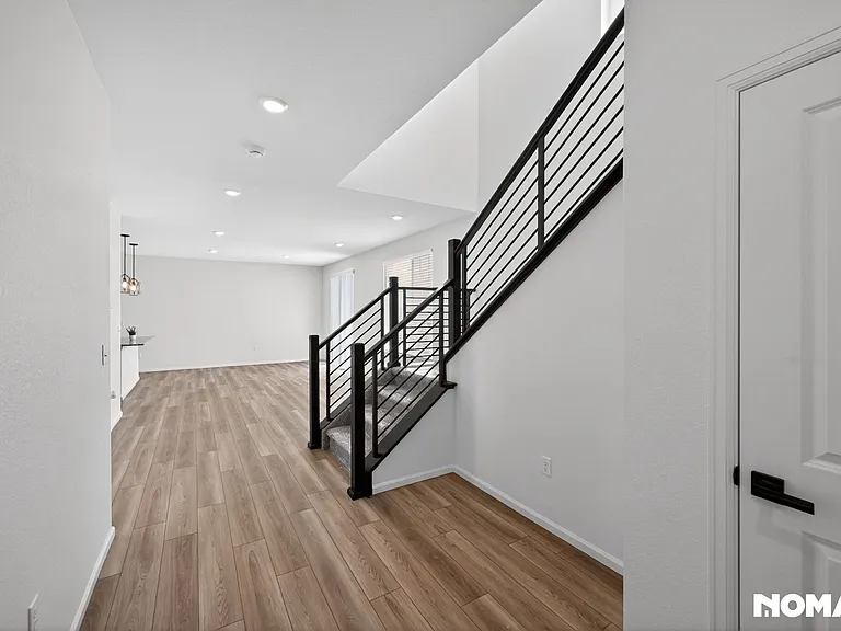 5204 S Elk St — Photo 14